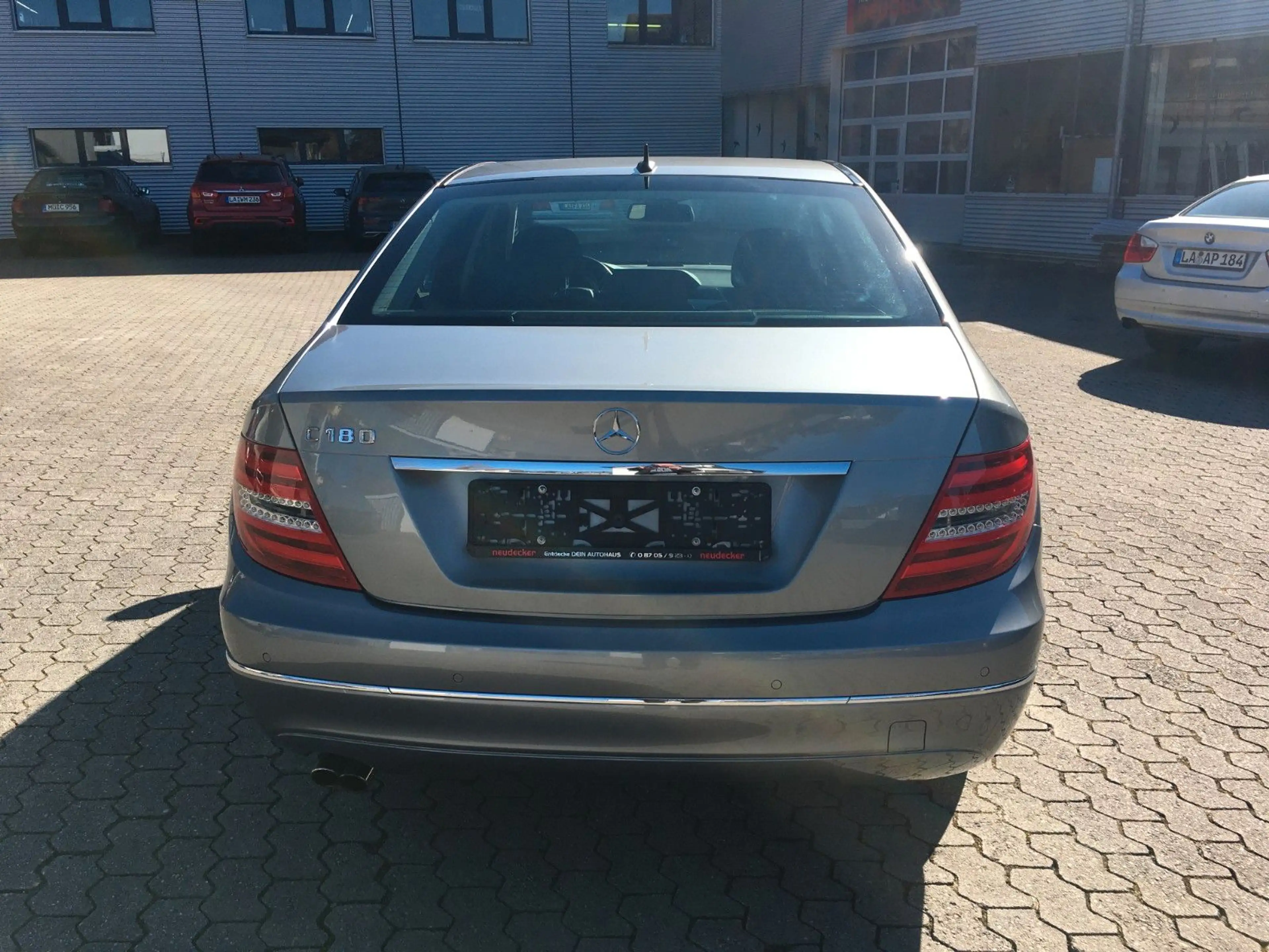 Mercedes-Benz C 180 C Limousine C 180 CGI BlueEfficiency — photo 6