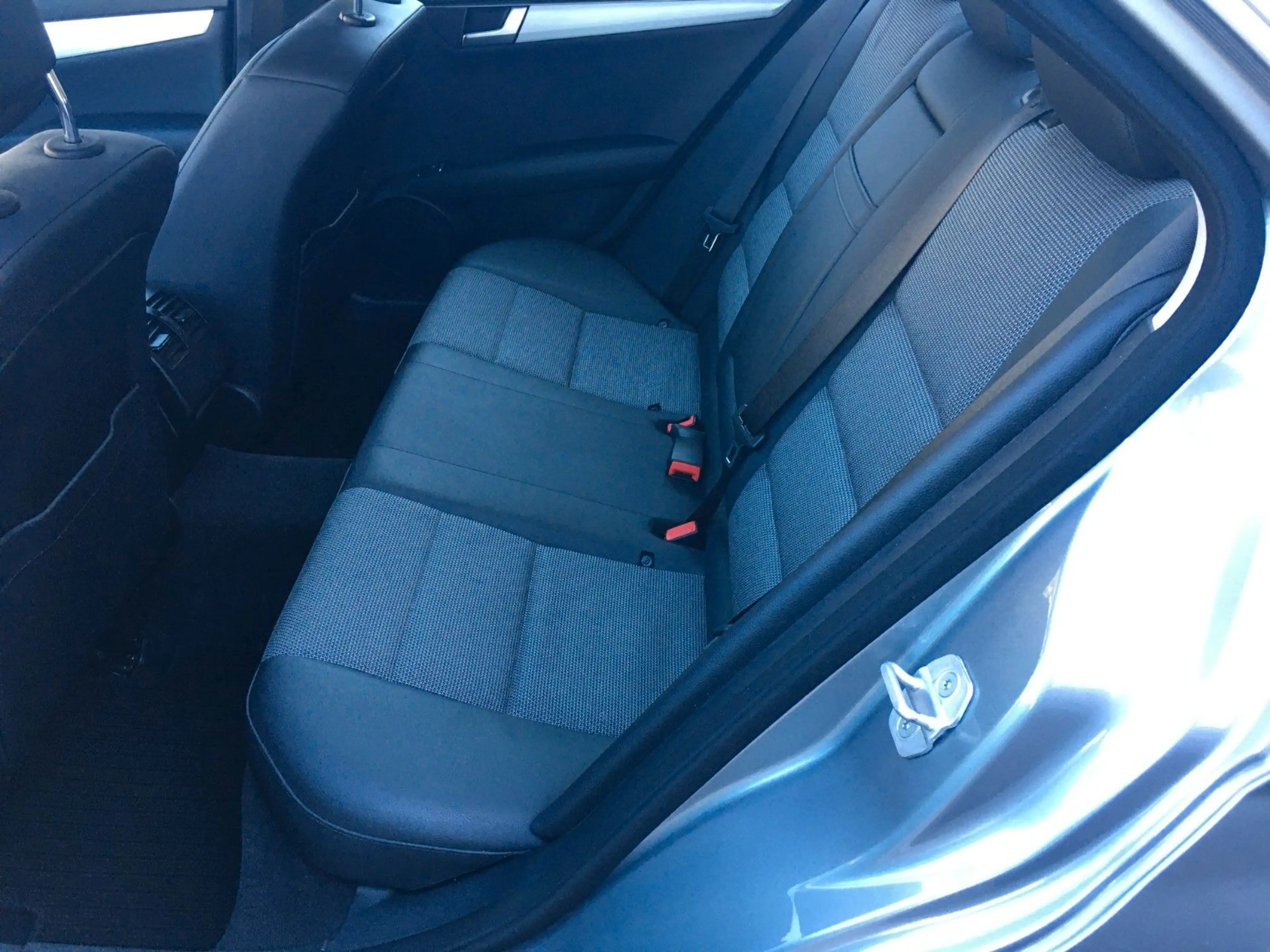 Mercedes-Benz C 180 C Limousine C 180 CGI BlueEfficiency — photo 12