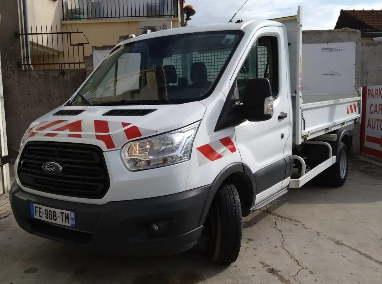 Ford Transit P350 L2 RJ HD 2.0 ECOBLUE 170CH TREND BENNE Blanc - 1