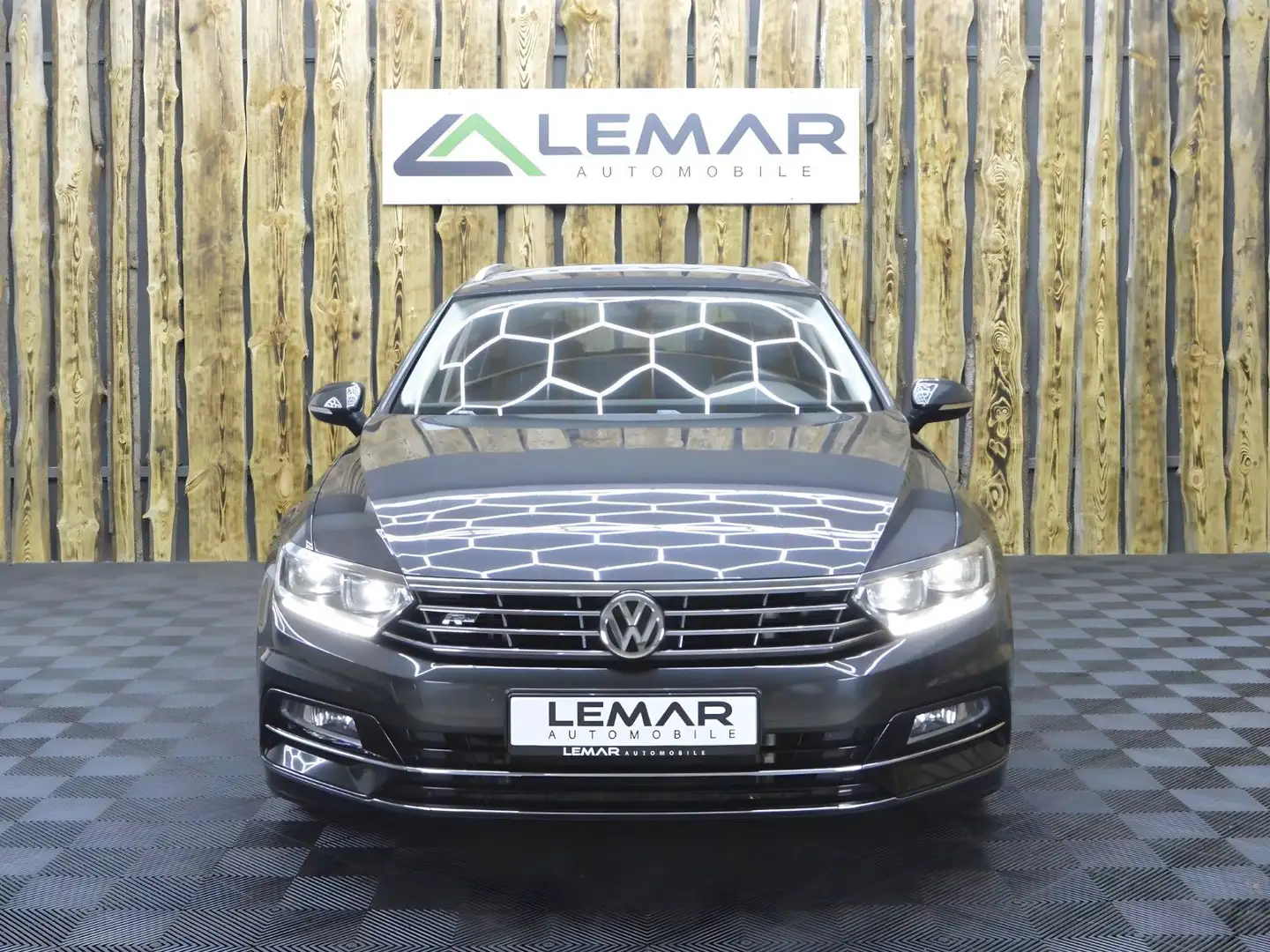 Volkswagen Passat Variant DSG R-Line|LED|Navi|AHK|Kam Noir - 2