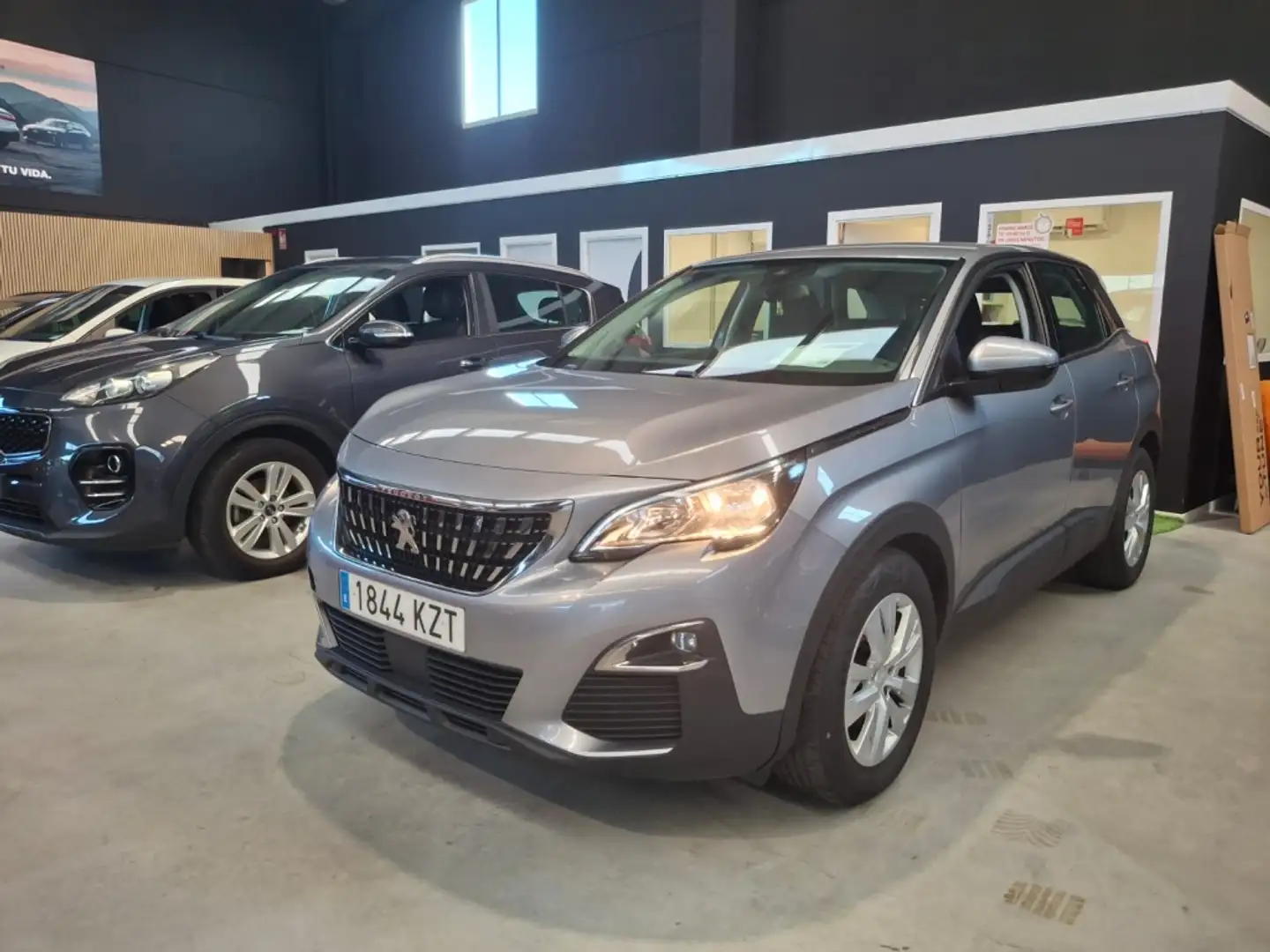 Peugeot 3008 1.5BlueHDi Allure S&S 130 - 1