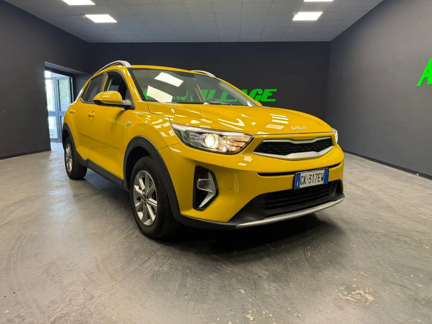 Kia Stonic Stonic 1.2 dpi Urban 84cv Giallo - 1