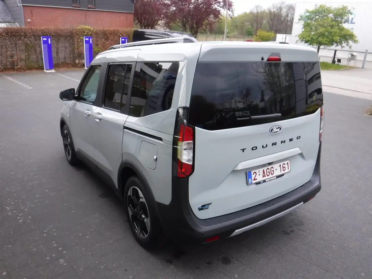 Ford Tourneo Courier 2026 — фото 8