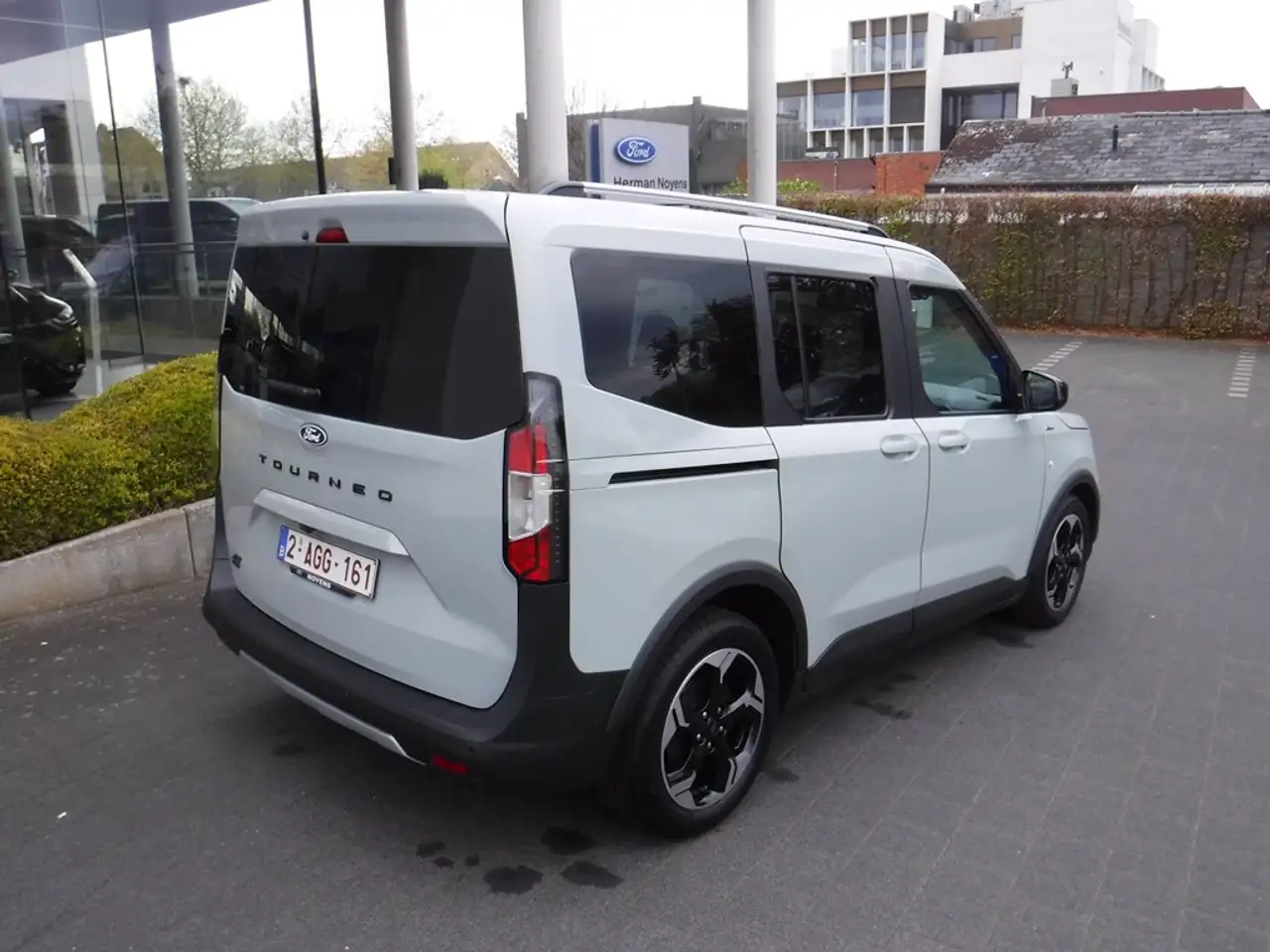 Ford Tourneo Courier 2026 — фото 6