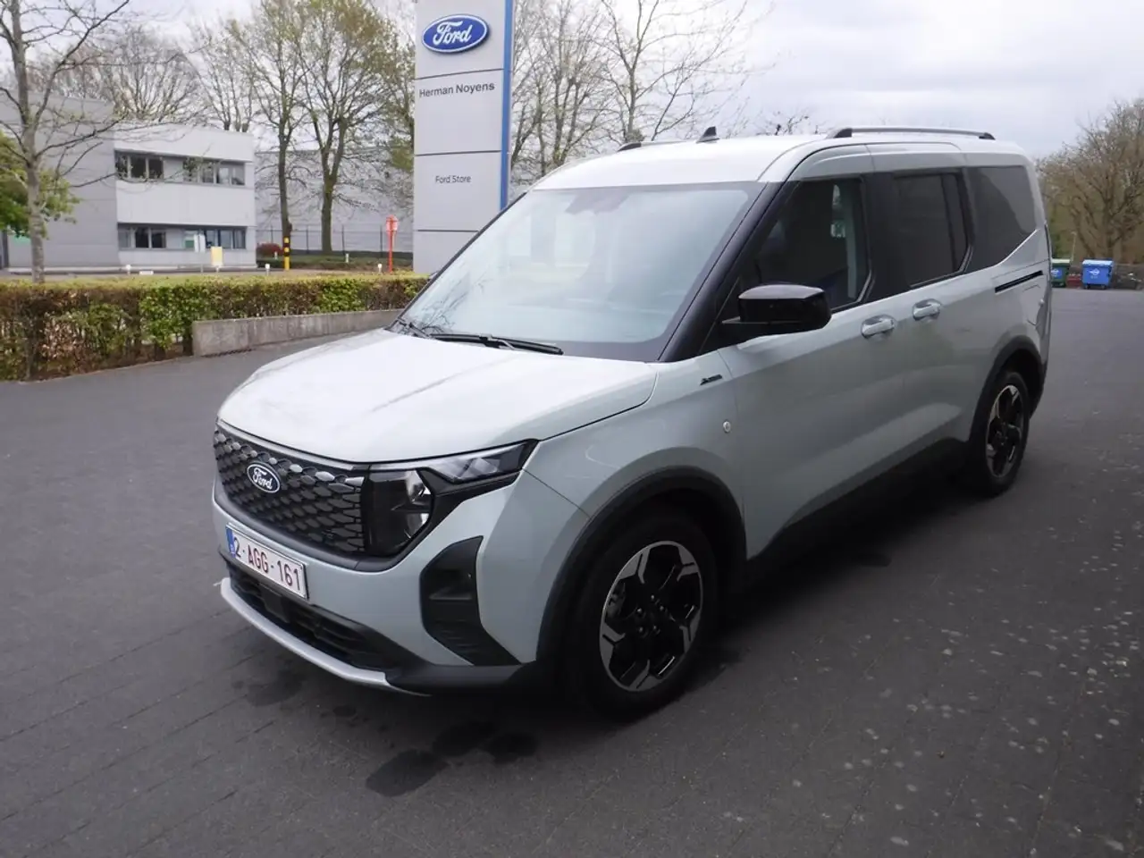 Ford Tourneo Courier 2026
