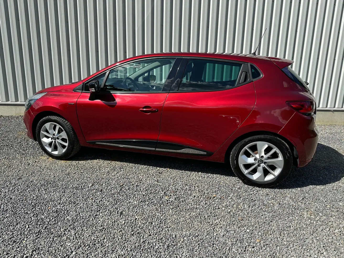 Renault Clio 0.9 TCe Limited benzine met garantie+Carpass Rood - 2