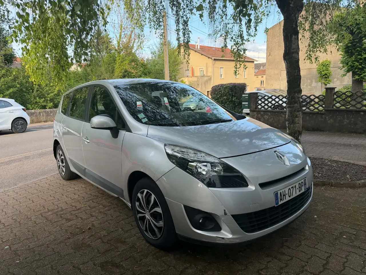 Renault Scenic III dCi 130 Dynamique
