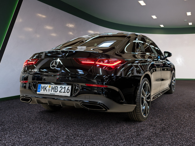 Mercedes-Benz CLA 180 Coupé AMG Special Edition Distr. LED — photo 4