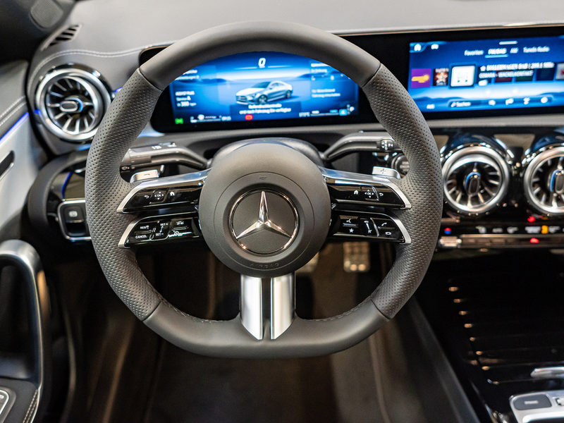 Mercedes-Benz CLA 180 Coupé AMG Special Edition Distr. LED — photo 9