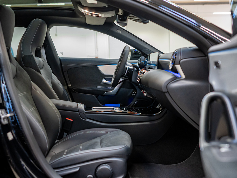 Mercedes-Benz CLA 180 Coupé AMG Special Edition Distr. LED — photo 3