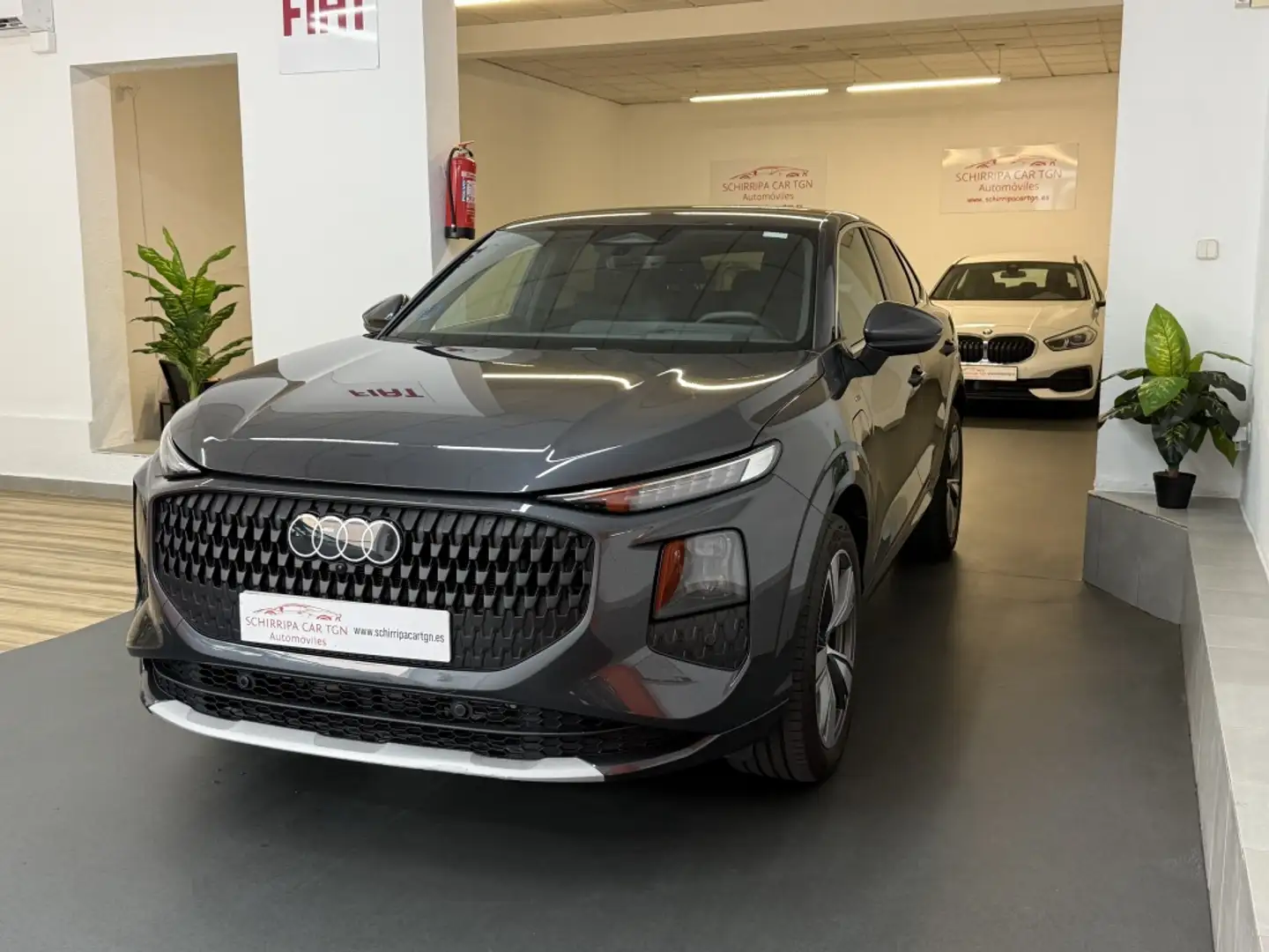 Audi Q3 Sportback e-hybrid S line S tronic 200kW Gris - 1
