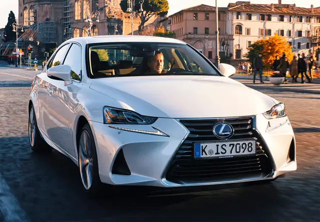 Lexus IS 300 300h Executive Tecno + Navibox