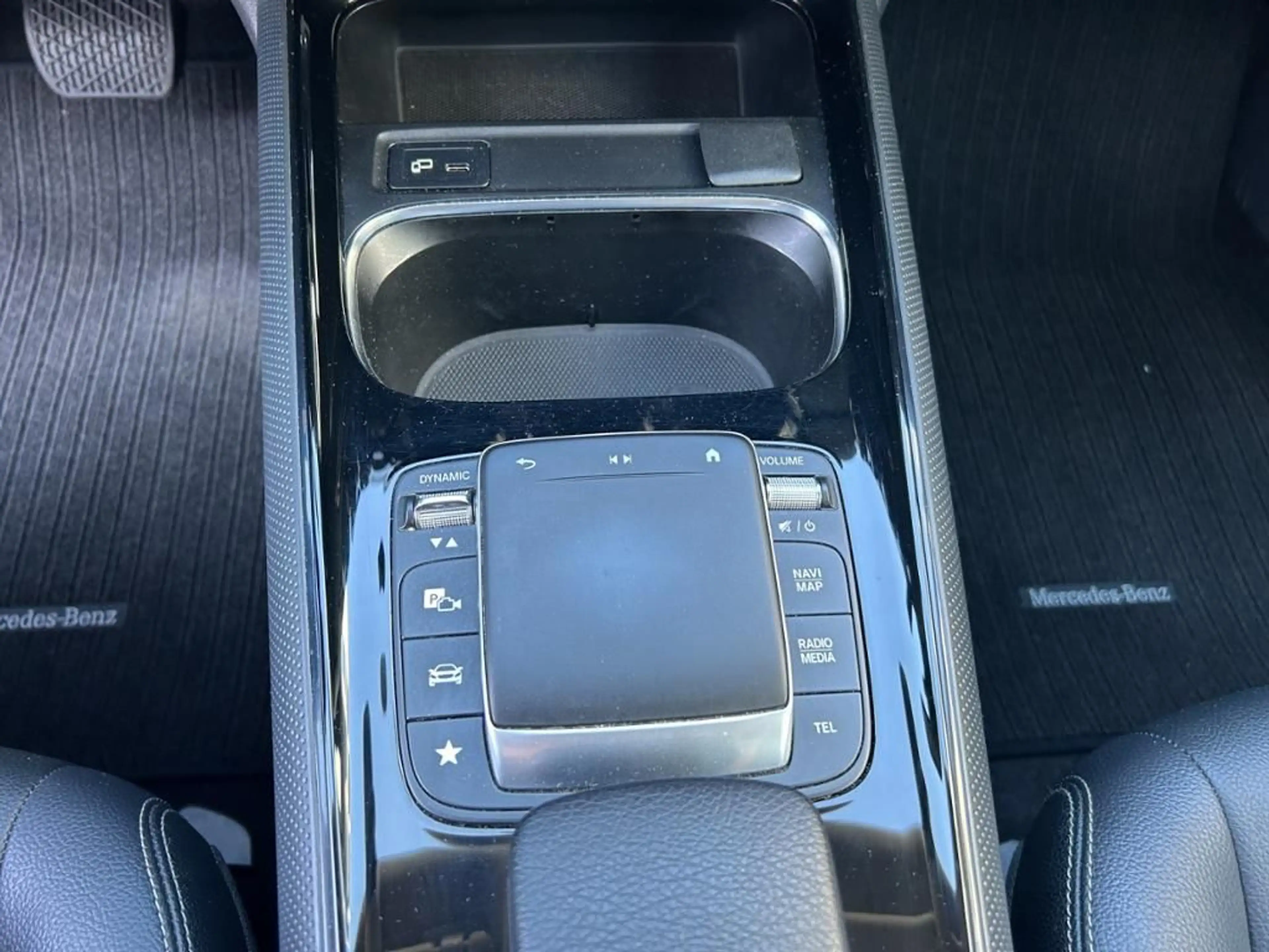 Mercedes-Benz B 250 e*AHK*TOTWINKEL*PDC*MBUX*LED* — photo 10