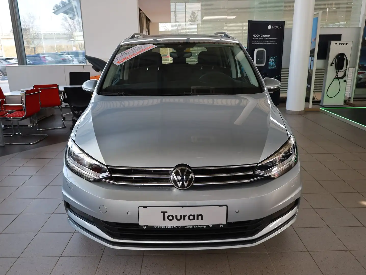 Volkswagen Touran Friends TSI DSG Silber - 2