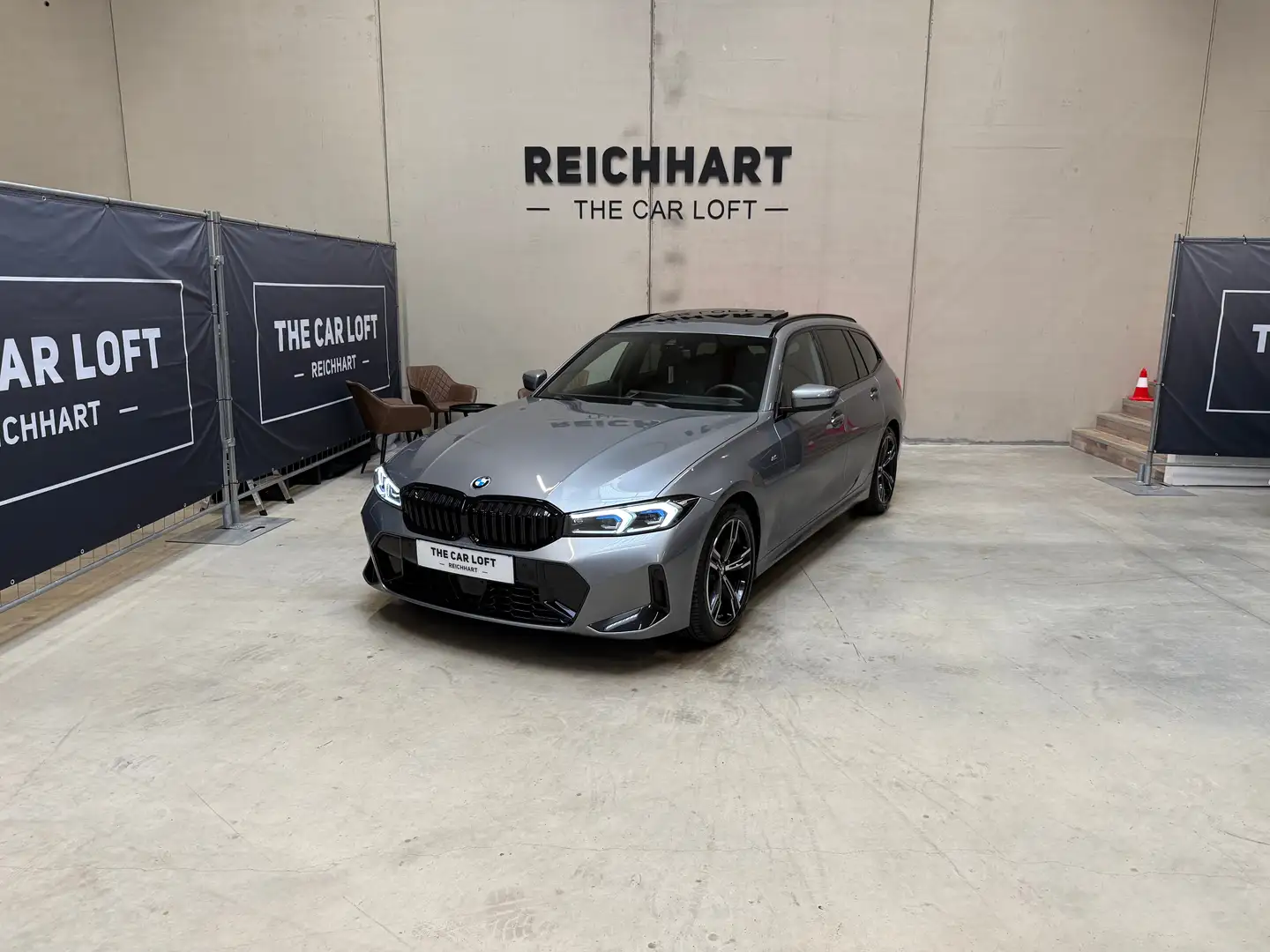 BMW 318 d Touring M Sport - LEASINGAKTION Grau - 1