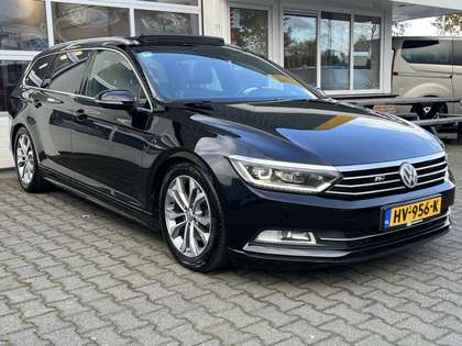 Volkswagen Passat Variant 1.6 TDI R-Line Panoramadak Virtual cockpit LED kop