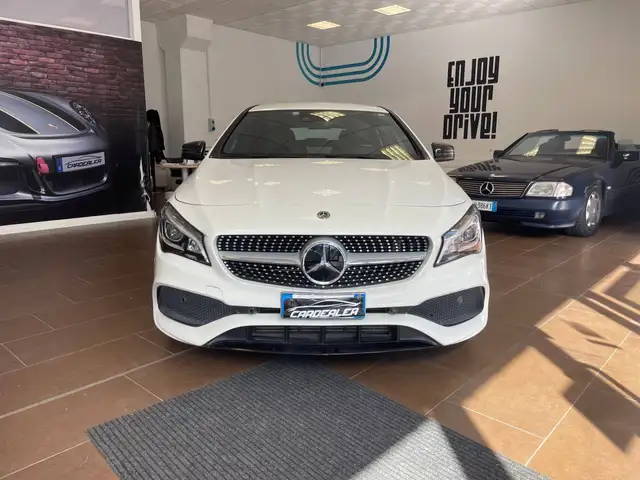 Mercedes-Benz CLA 220 CLA Shooting Brake 220 Premium 4matic AMG