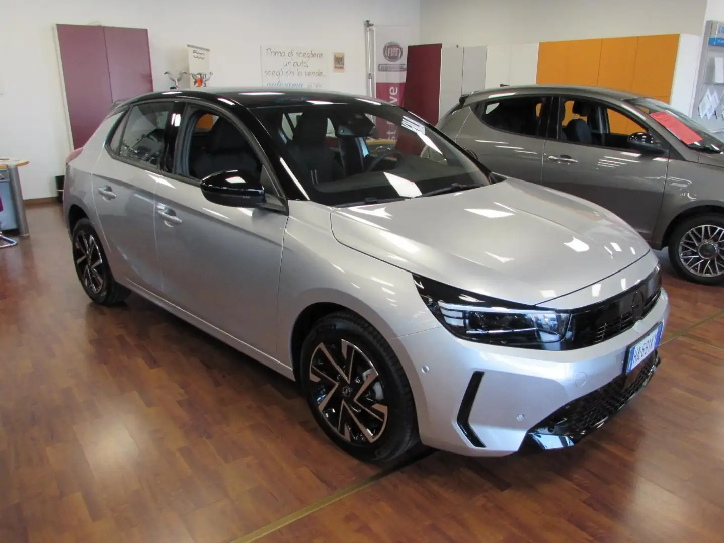 Opel Corsa 1.2 hybrid GS 110cv dct6 AUTOMATICA KM.ZERO Argento - 2