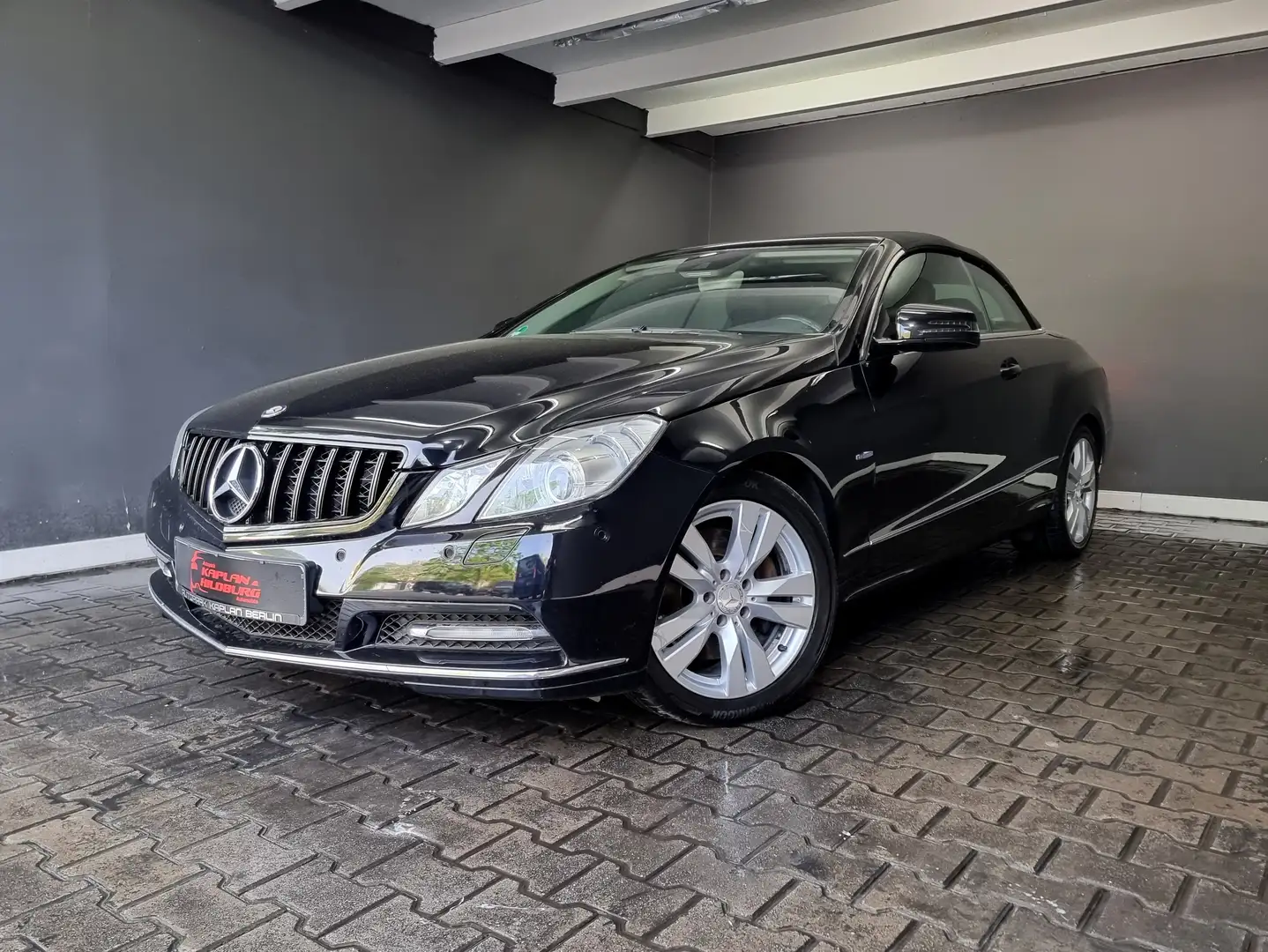 Mercedes-Benz E 350 CGI CABRIO, 7G TRONIC, LEDER, COMAND, LED Schwarz - 2