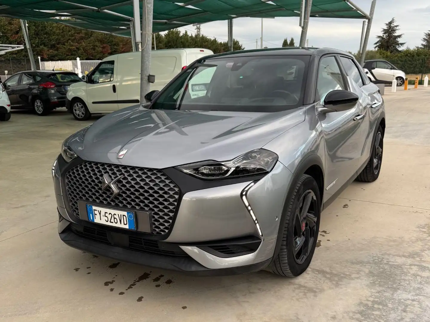 DS Automobiles DS 3 Crossback DS3 50 kWh e-tense Performance Line Šedá - 1