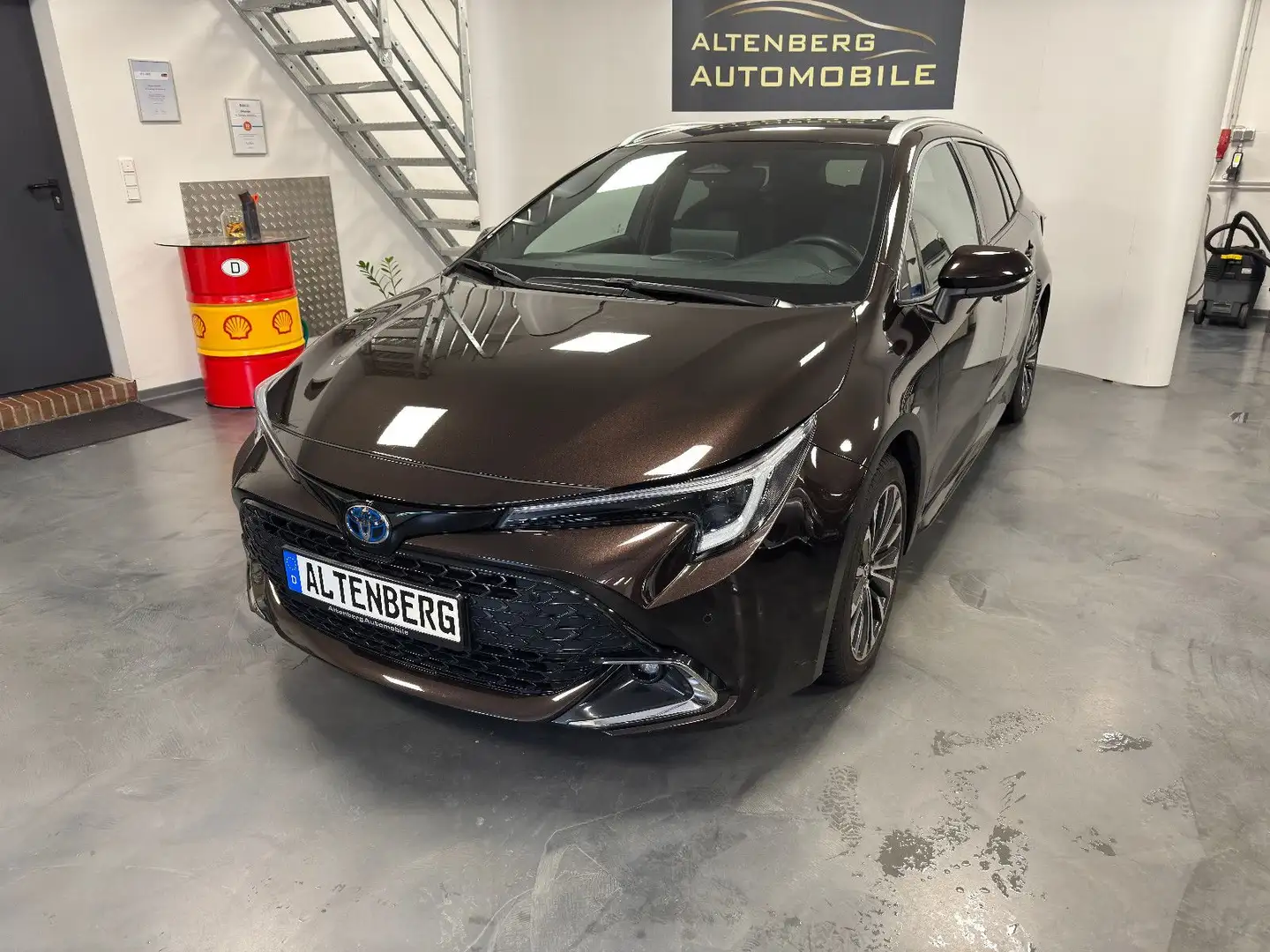 Toyota Corolla TS Hybrid Team D LED ACC Kamera DAB PDC Brun - 1