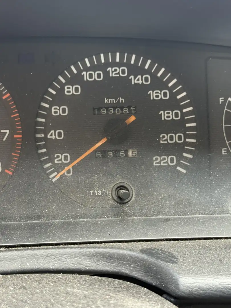 Toyota Carina 2;0 Rosso - 2