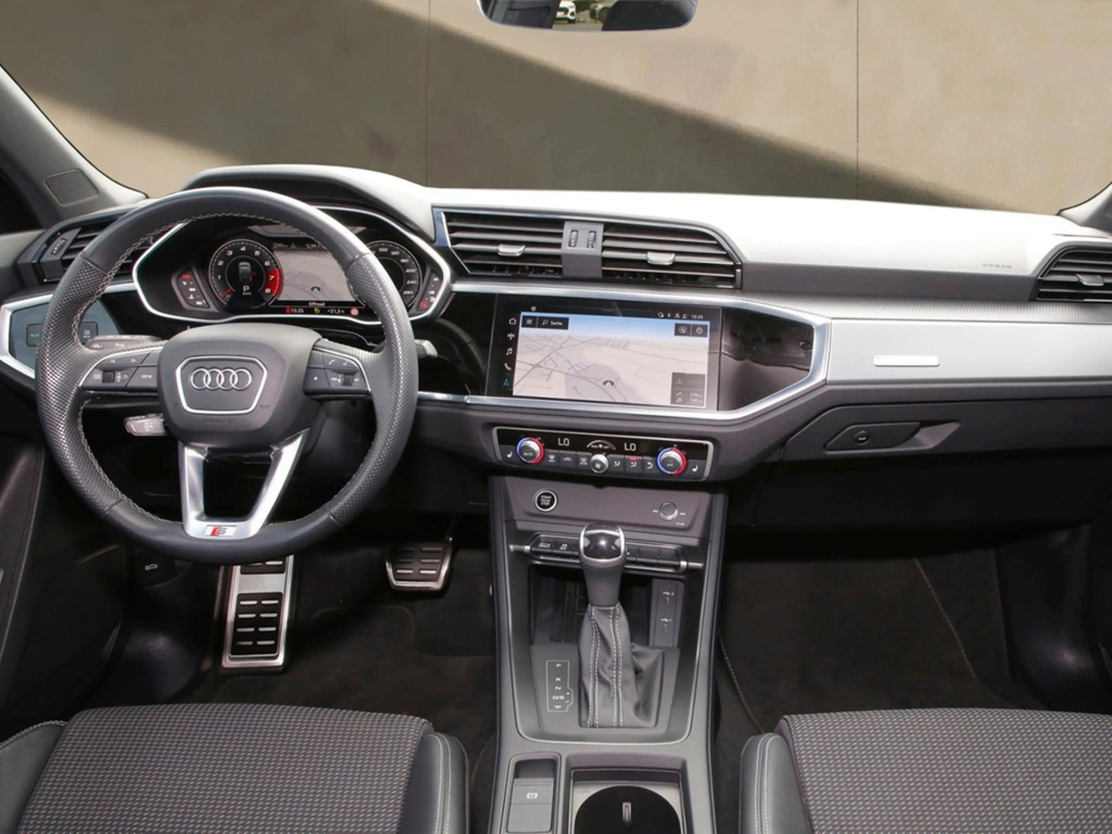 Audi Q3 Sportback 35 TFSI S line AHK*NAVI*VIRTUAL*R-CAM... — photo 8