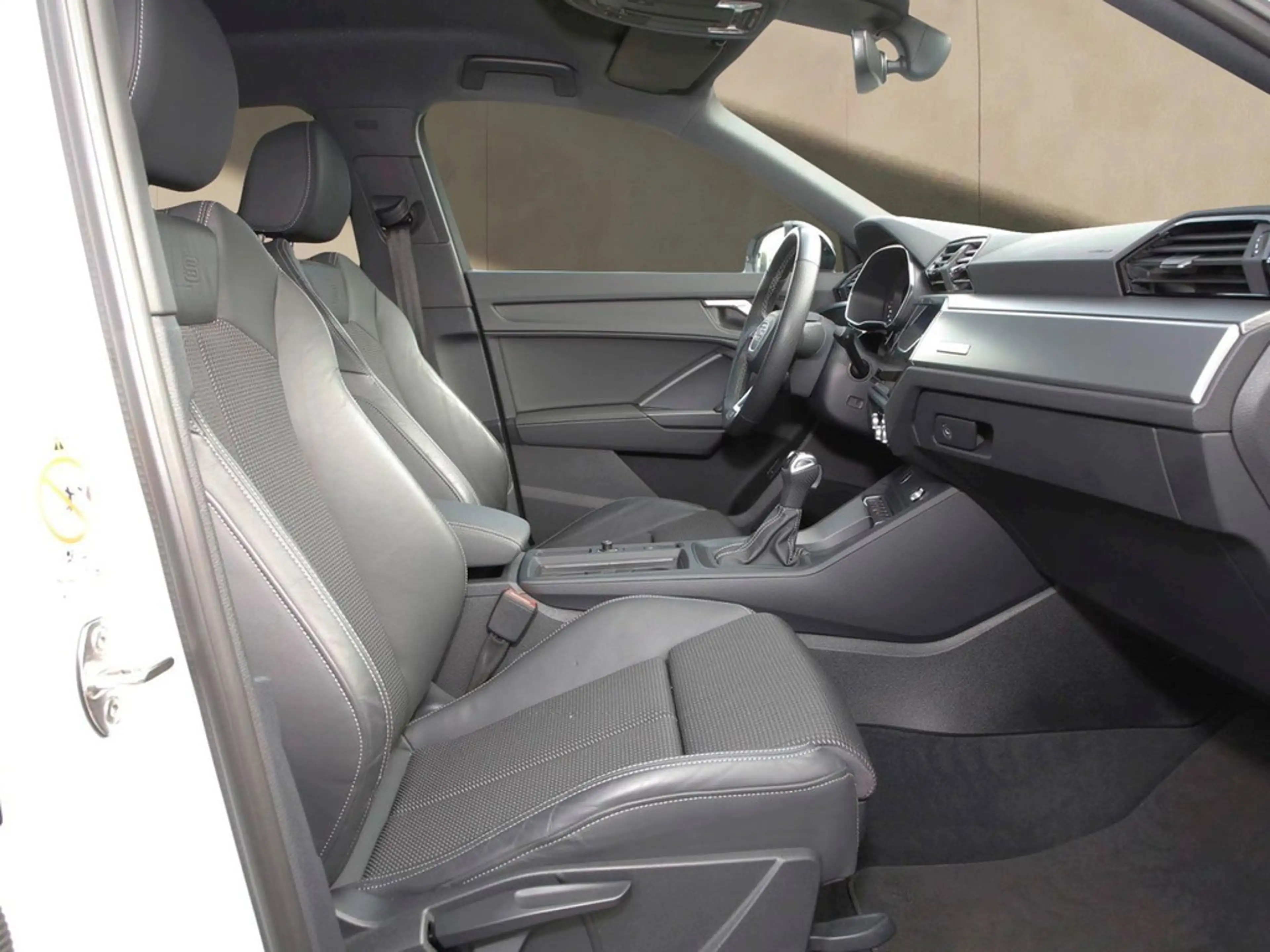 Audi Q3 Sportback 35 TFSI S line AHK*NAVI*VIRTUAL*R-CAM... — photo 10
