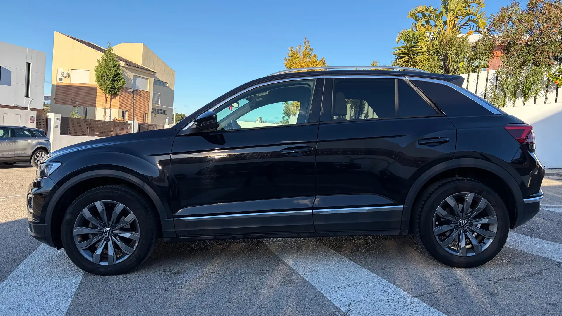 Volkswagen T-Roc T-Roc 1.5 TSI Sport DSG7 Sport Negro - 2