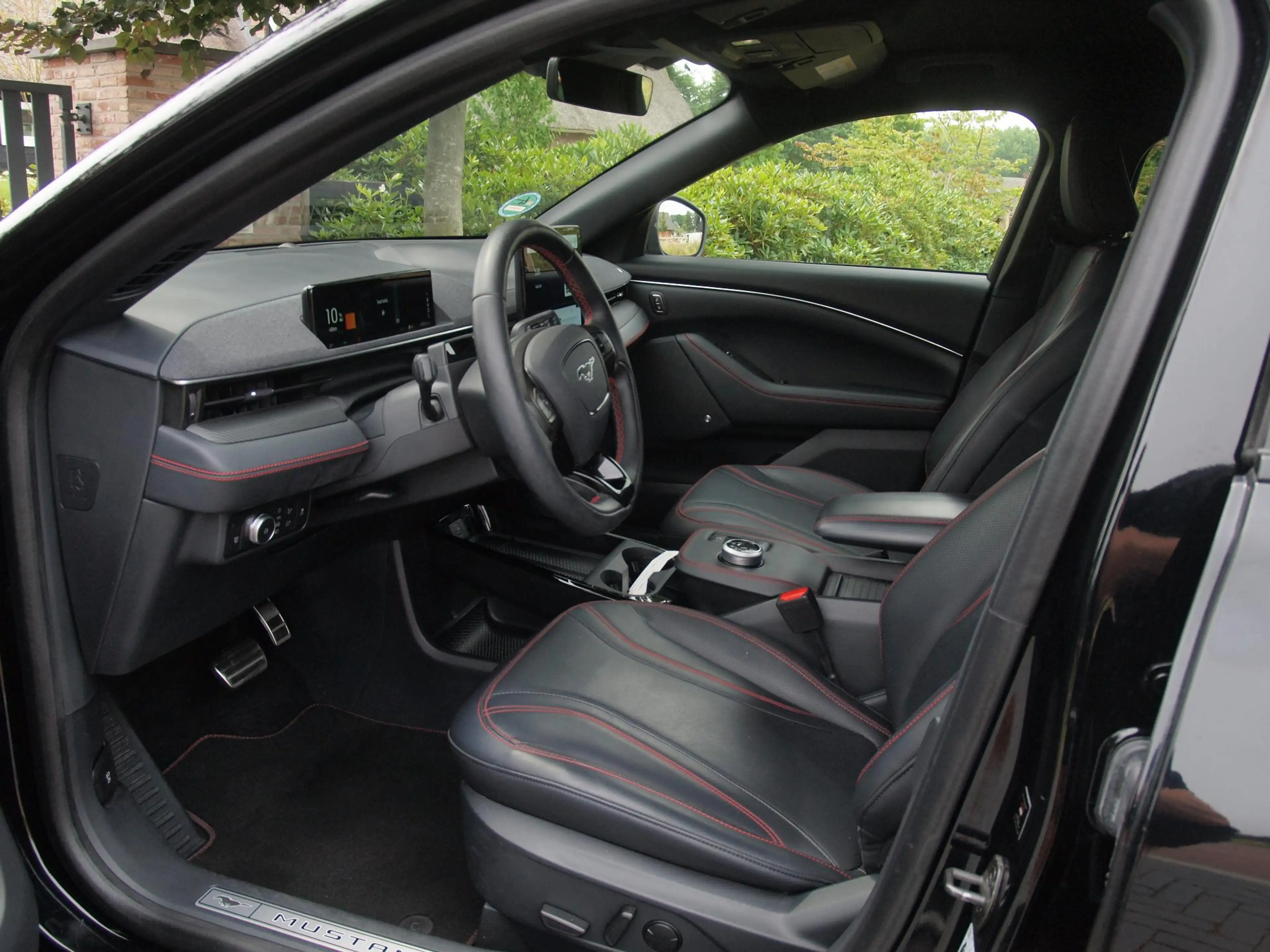 Ford Mustang Mach-E Extended AWD 98 kWh | SOH 93% | 360 Camera | Bang — photo 3