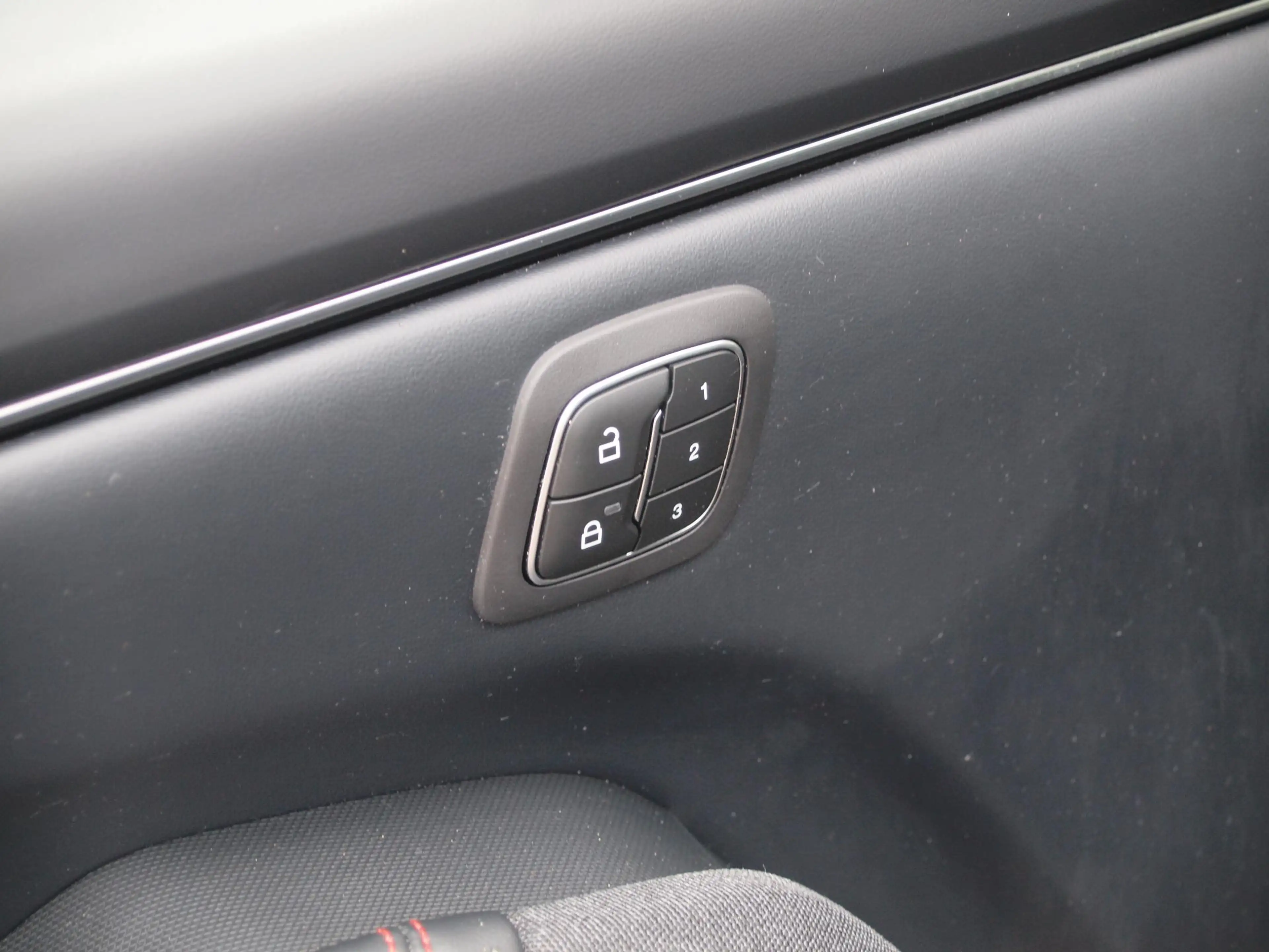 Ford Mustang Mach-E Extended AWD 98 kWh | SOH 93% | 360 Camera | Bang — photo 23