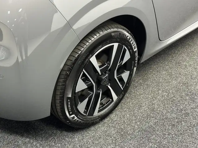 Peugeot E-208 view 10