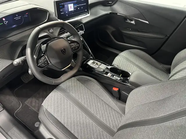 Peugeot E-208 view 14