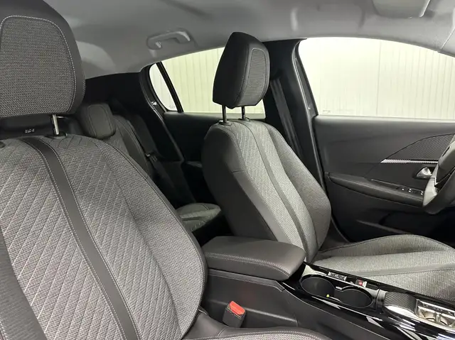 Peugeot E-208 view 12