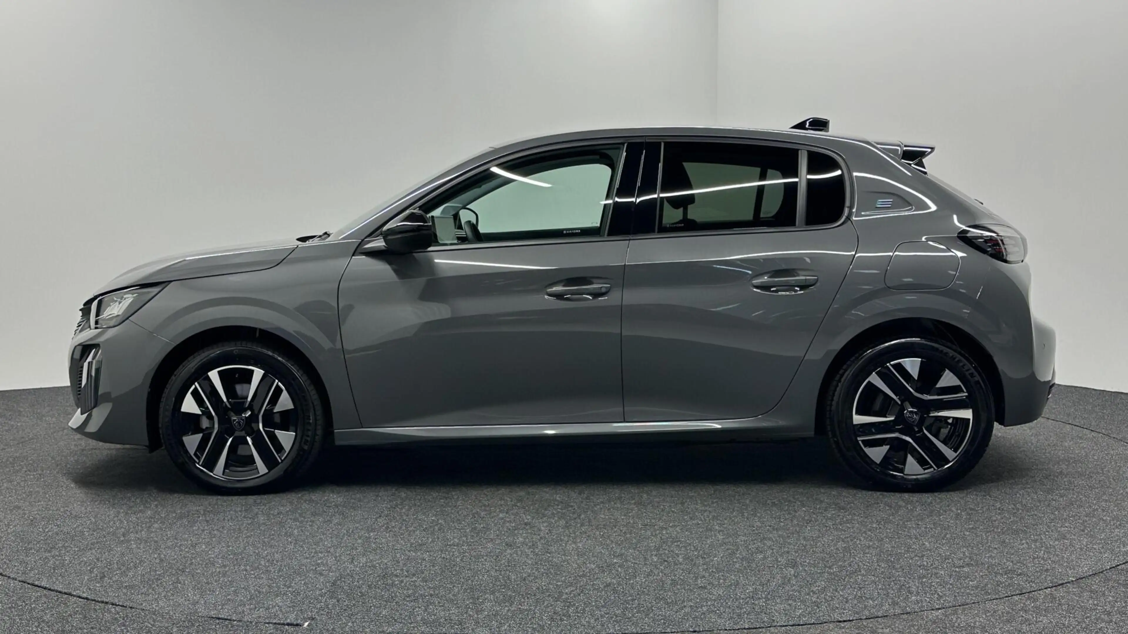 Peugeot e-208 EV Allure 50 kWh |3 Fase|LM|100kw|LED|1513km!| — photo 8