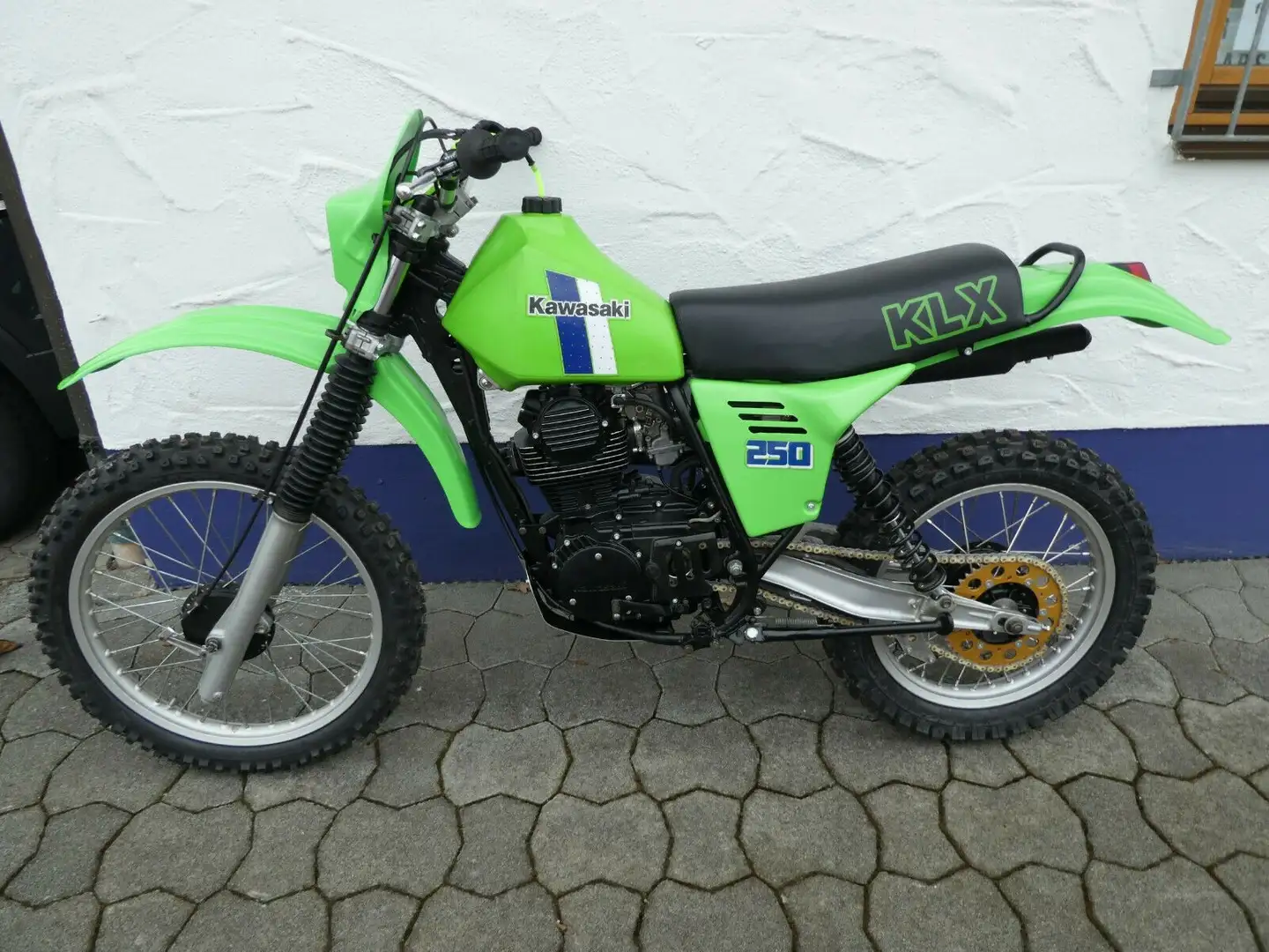 Kawasaki KLX 250 A *Schöne Restauration* Groen - 1