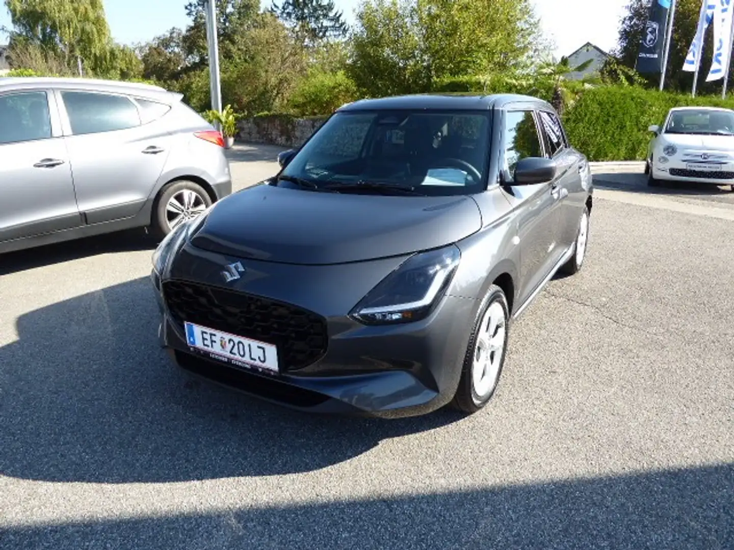 Suzuki Swift 1,2 Hybrid Shine Grau - 1