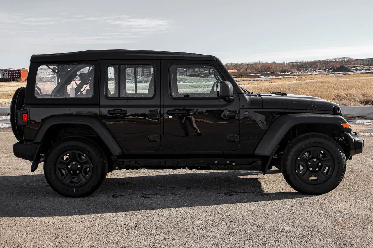 Jeep Wrangler снимка Jeep Wrangler