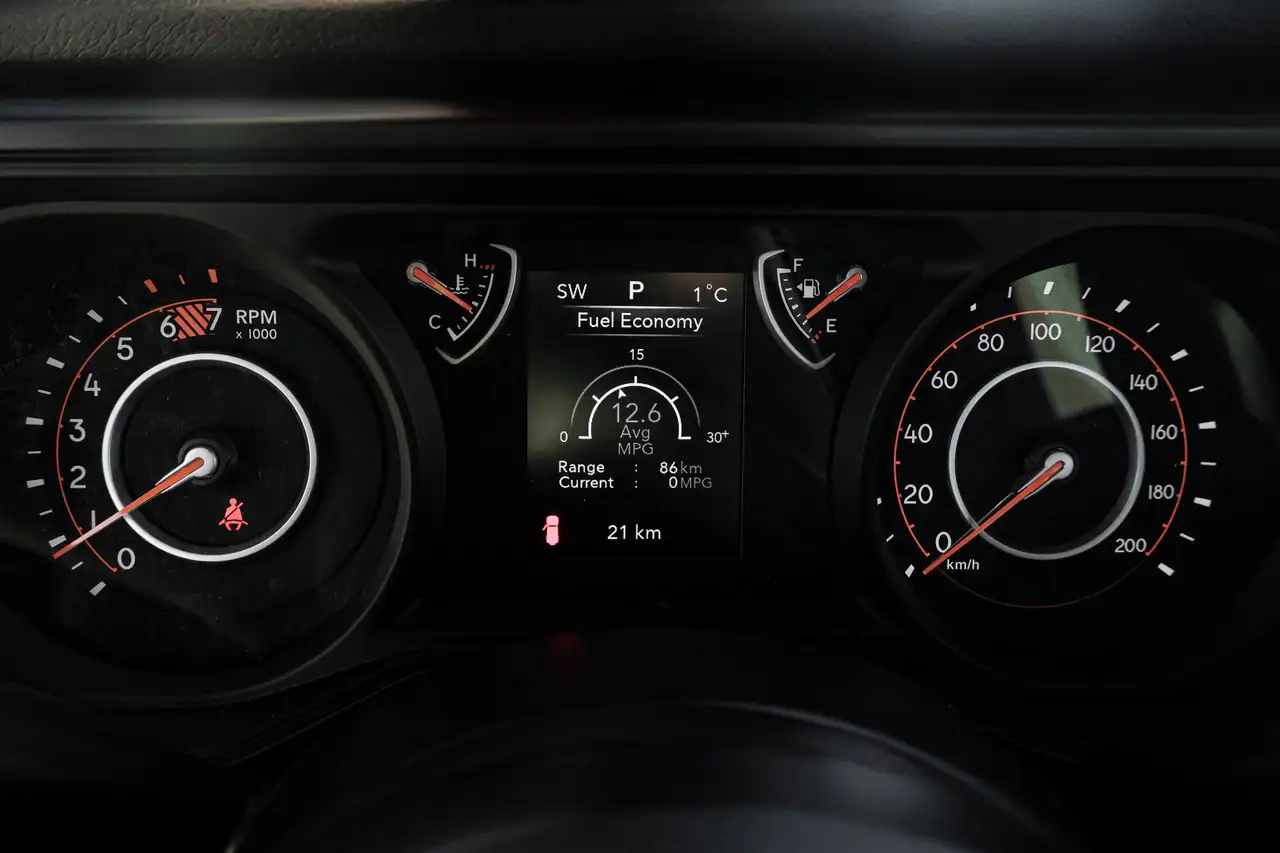 Jeep Wrangler снимка Jeep Wrangler