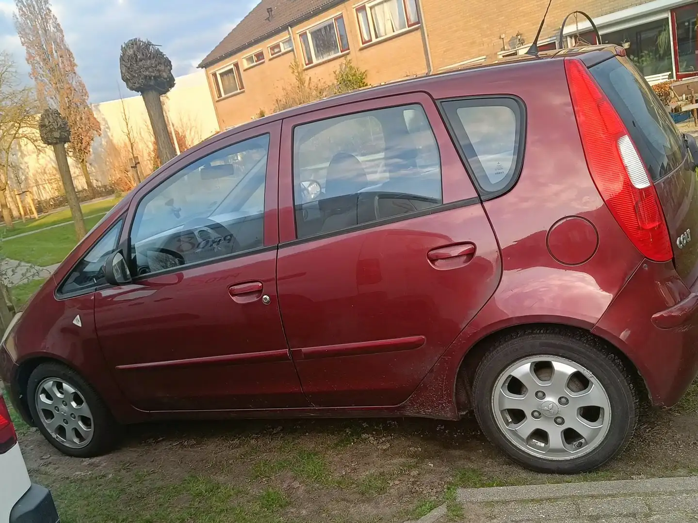 Mitsubishi Colt Colt+1.3+Invite Rood - 2