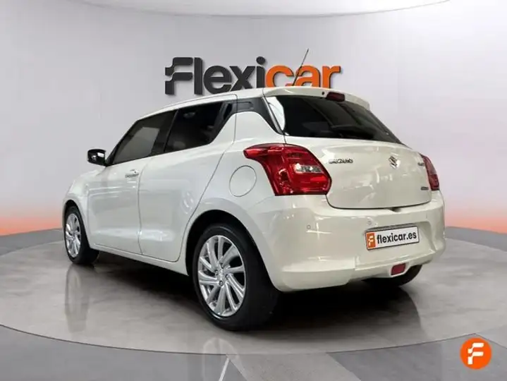 Suzuki Swift 1.2 GLE Mild Hybrid 2021, foto 7
