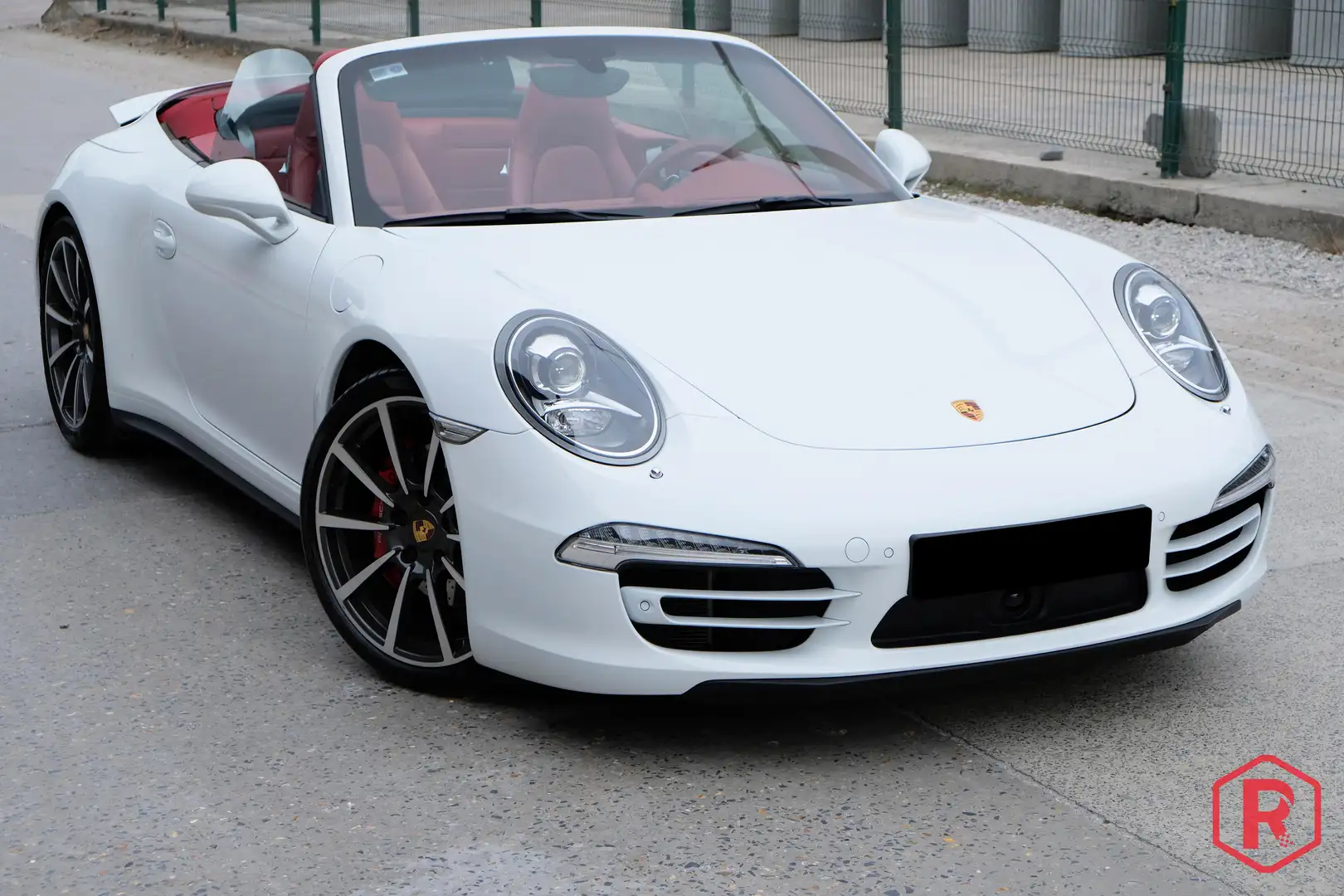 Porsche 991 Carrera 4S Cabriolet Sport Design 50 Years Edition Wit - 1