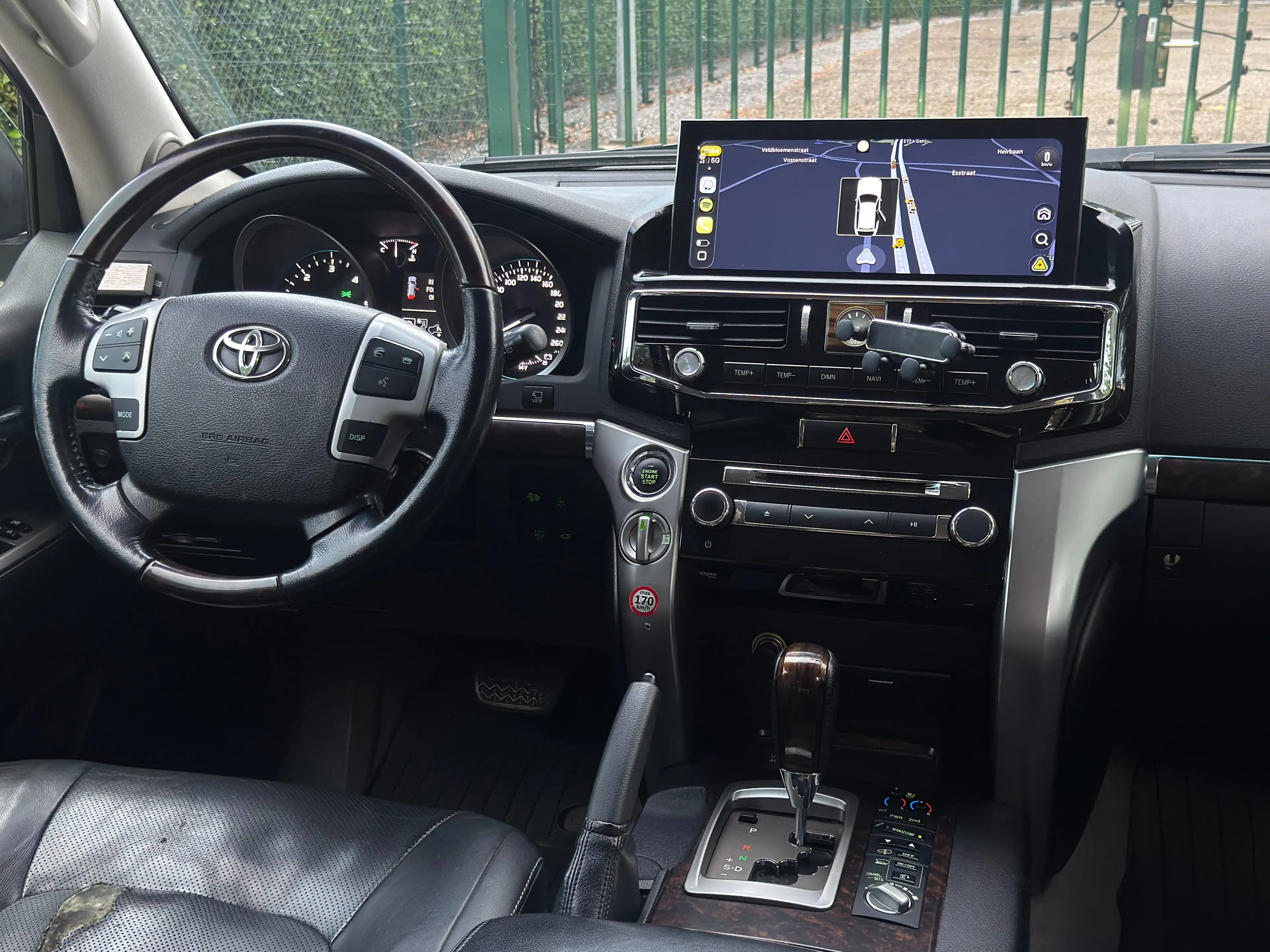 Toyota Land Cruiser Land Cruiser 4.5 D-4D V8 Premium — photo 15