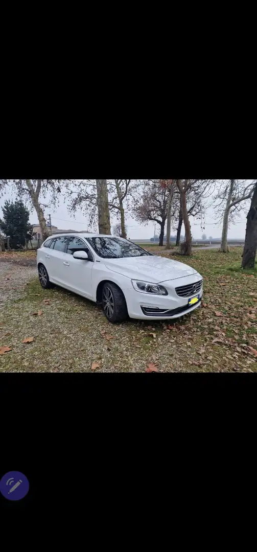 Volvo V60 2.4 d6 phev R-design awd geatronic - 1