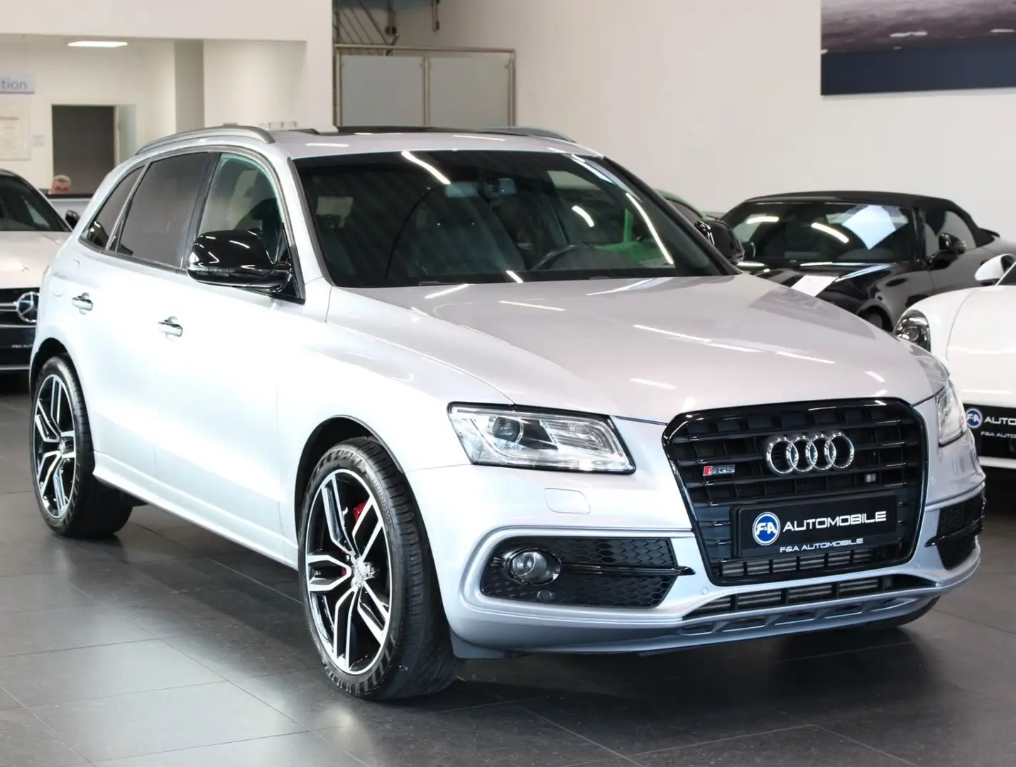 Audi SQ5 3.0 TDI plus Quattro*AHK*PNRM*1.Hand Silber - 2