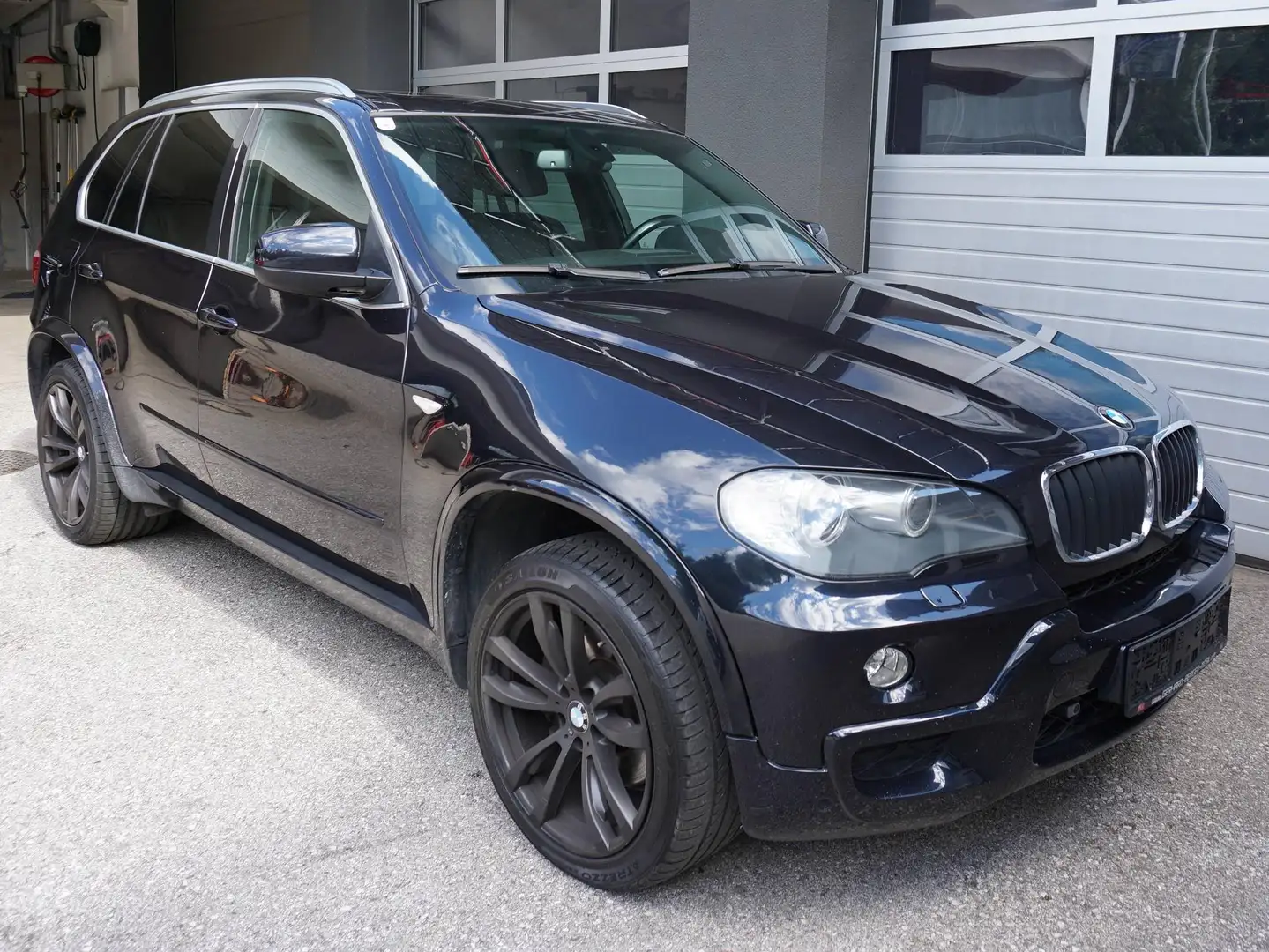 BMW X5 3.0 d M Sport Schwarz - 1