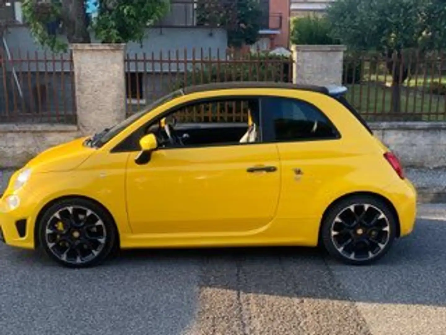 Abarth 595C 595C 2016 1.4 t-jet Competizione 180cv Amarillo - 1