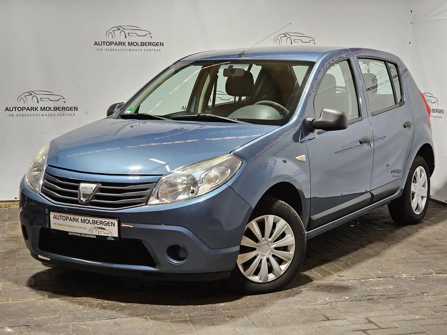Dacia Sandero 1.4 Ambiance Allwetter Servo Garantie 1.Hand Azul - 1