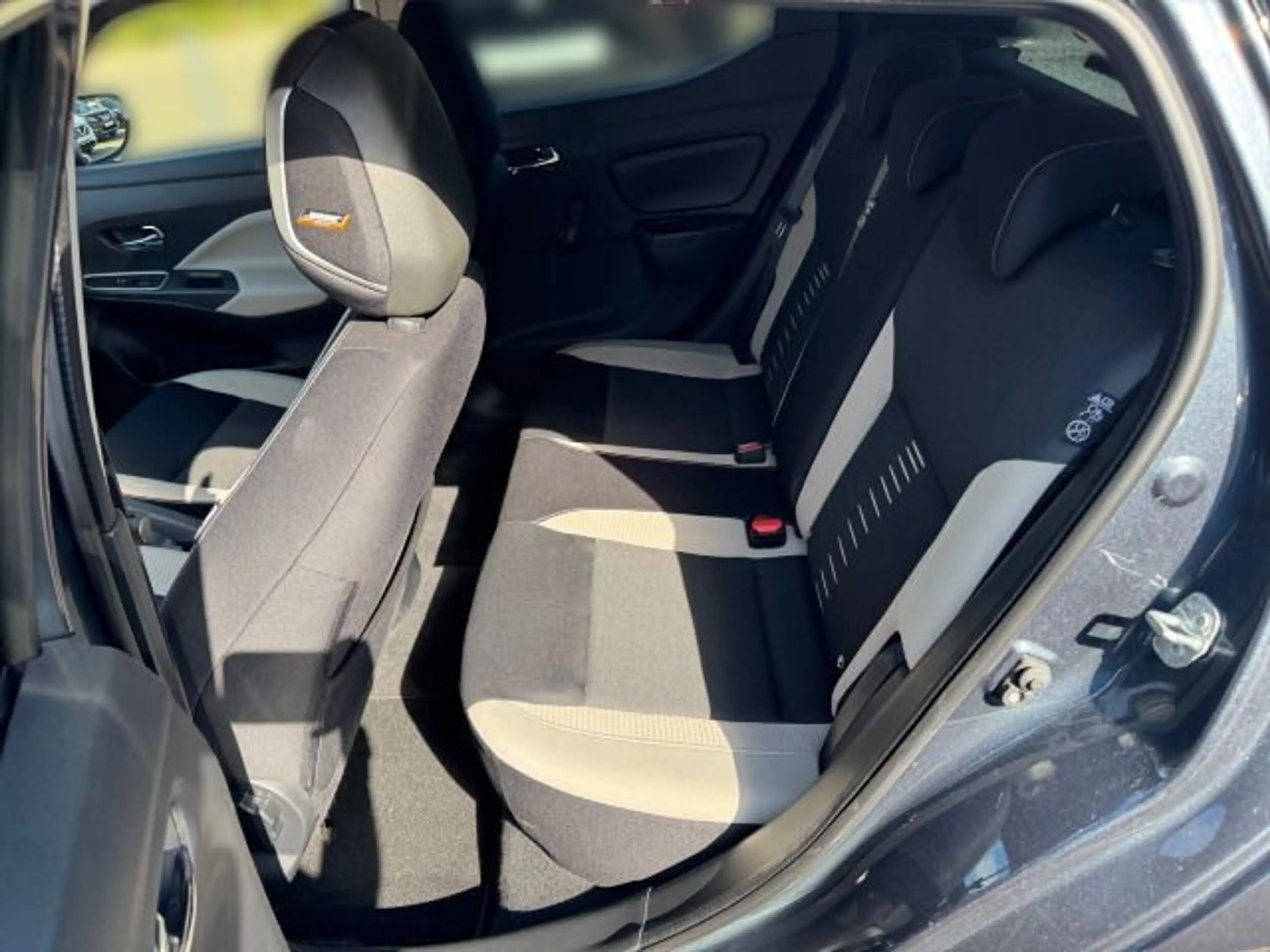 Nissan Micra Tekna | Allwetterreifen | SHZ | RFK | BOSE — photo 9