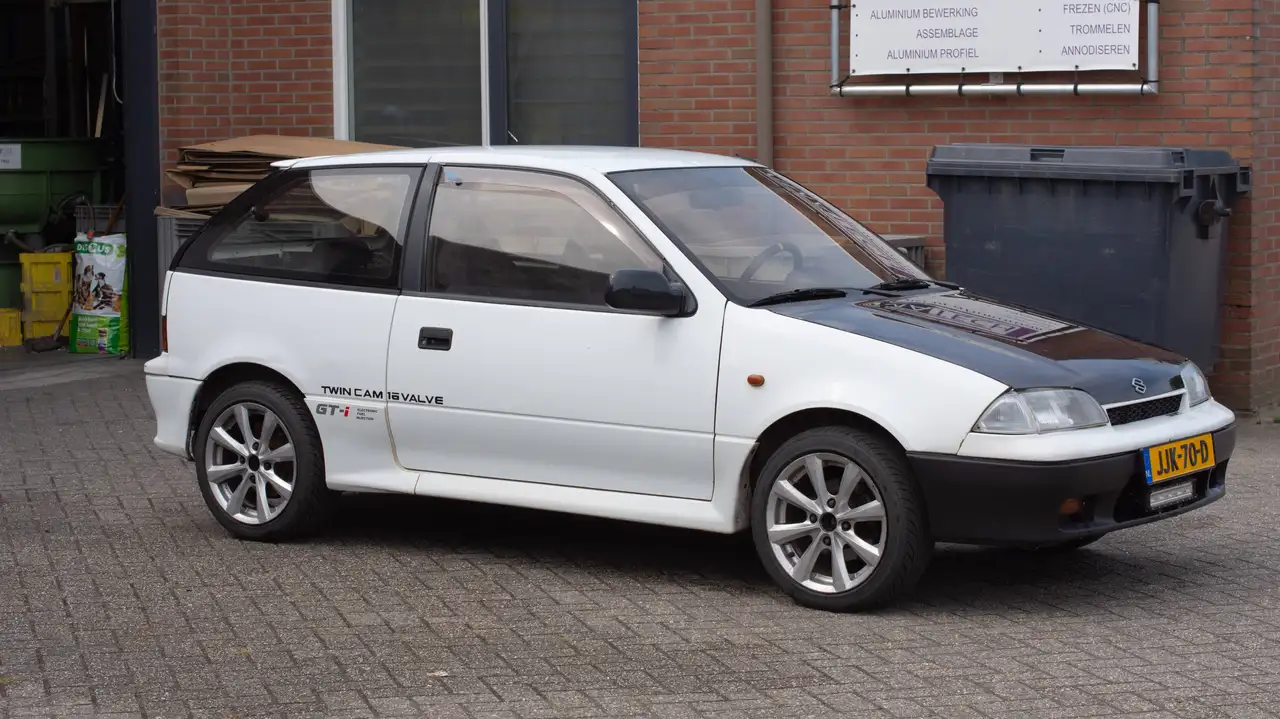 Suzuki Swift 1.3 GTi, foto 3